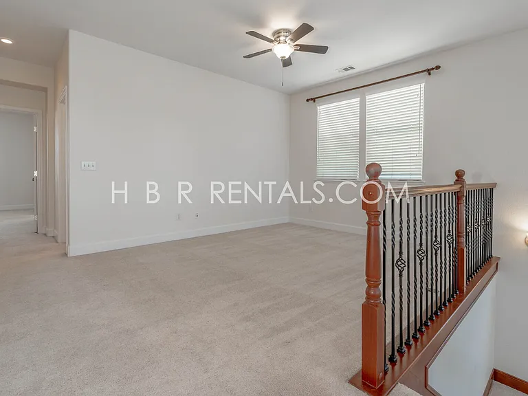 1825 Saint Moritz Ct — Photo 19