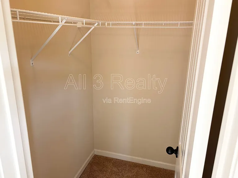 3738 Valley Spring Dr — Photo 10