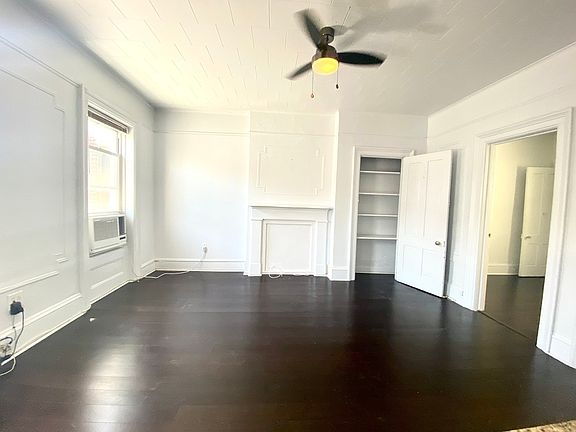 2nd image of 47-43 Vernon Blvd #3