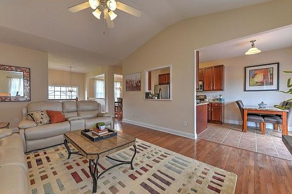 4th image of 317 Katie Ct