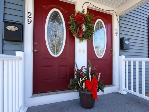 27 Gleason St, Watertown, MA 02472