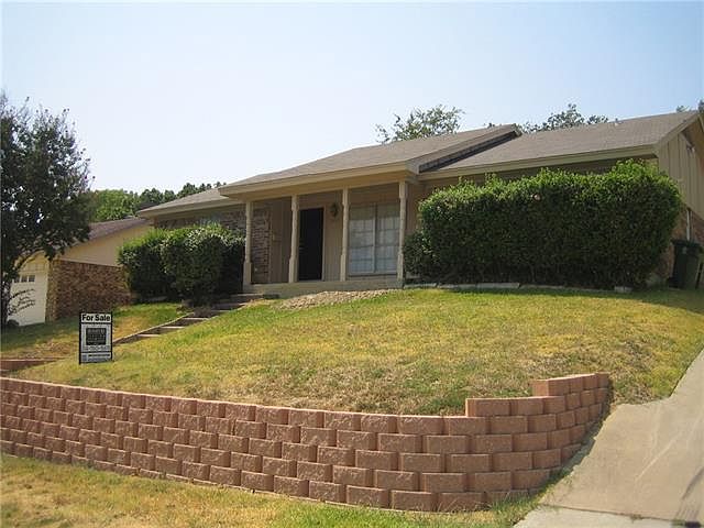 1st image of 3409 Willowcrest Dr