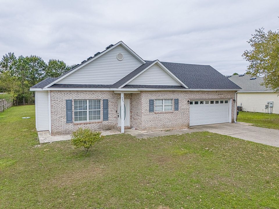 1st image of 602 Tropical Way