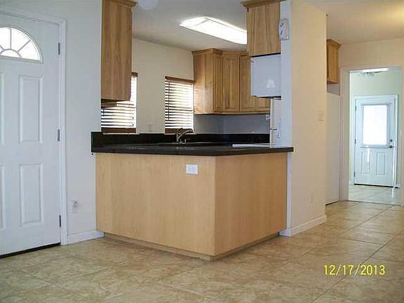 5th image of 383 Gardner Dr