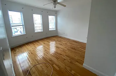 Rented by JB Mac Real Estate Inc.