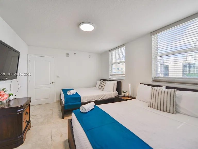 1200 Brickell Bay Dr #2324 — Photo 21