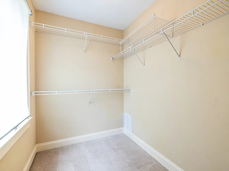 1040 Boulevard Dr NE — Photo 23