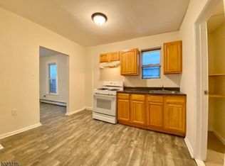 174 3rd St, Elizabeth, NJ 07206