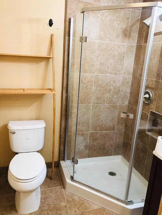 Studio, 400 sqft, $1,300 — Photo 3