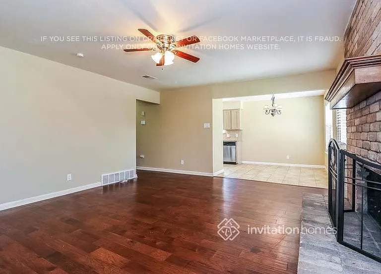7533 Clover Ln — Photo 4