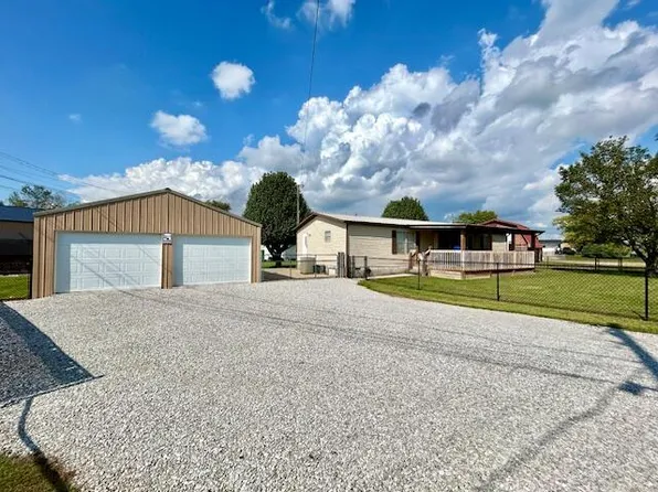 45 Bronston School Rd, Bronston, KY 42518