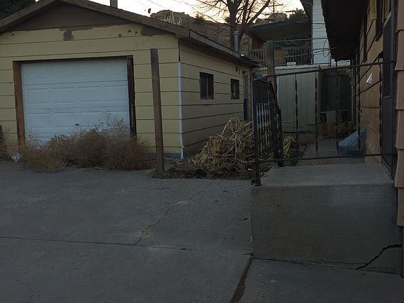 One Car Detached garage