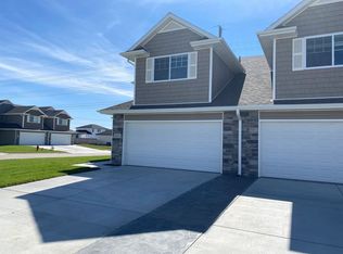 W Desert Vista Dr - 2900 LLC, Lincoln, NE 68523