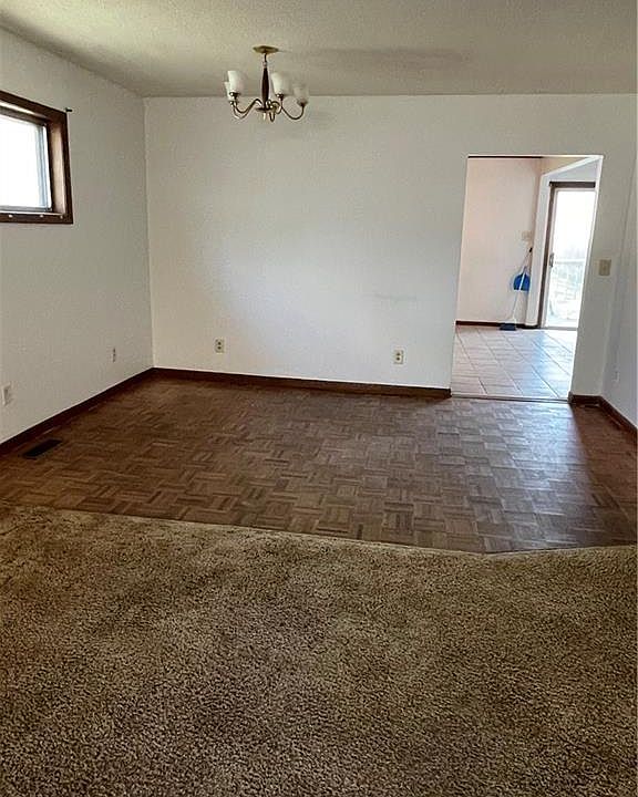 605 Oscar St, Osawatomie, KS 66064 MLS 2431587 Zillow