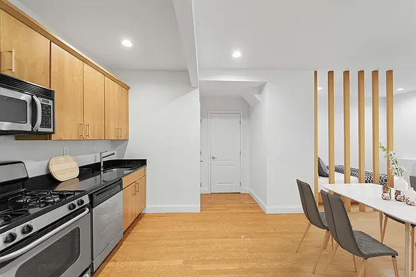 Rented by Corcoran | media 6