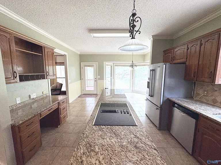 1319 Chesterfield Rd SE — Photo 18