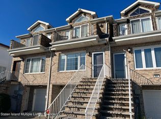 425 Father Capodanno Blvd, Staten Island, NY 10305