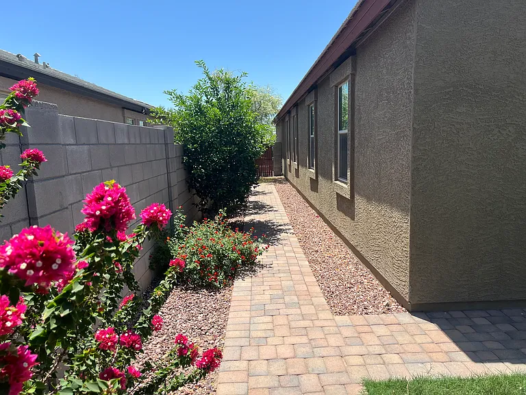 23788 W Mohave St — Photo 18