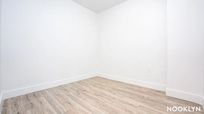 Rented by Nooklyn NYC LLC | media 39