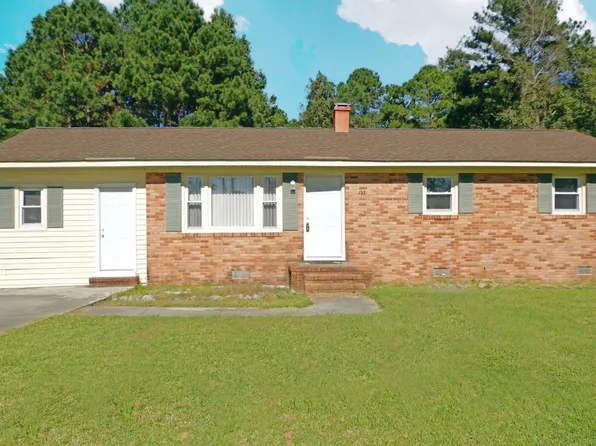 1376 Lake Cole Road, Midway Park, NC 28544