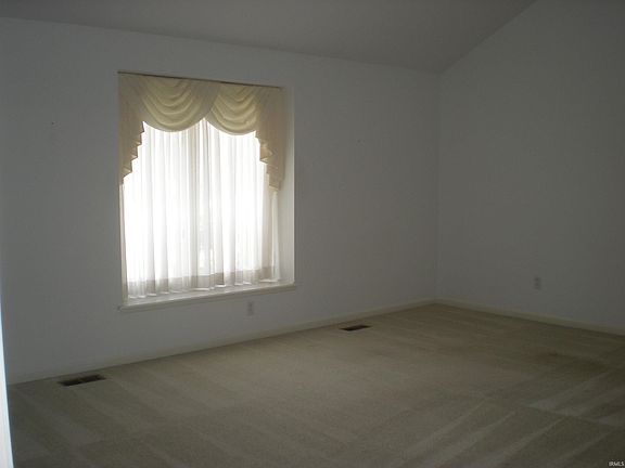 5th image of 2924 Sioux Point