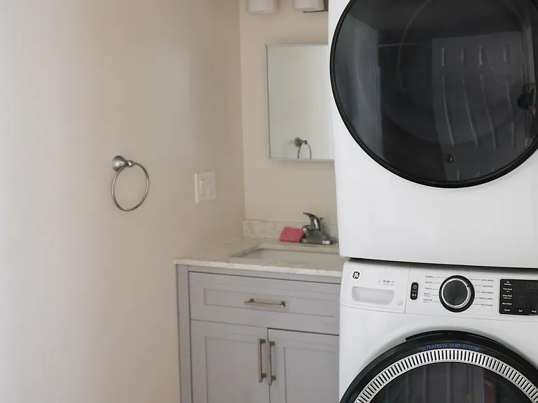 10 Pine St #3 — Photo 16