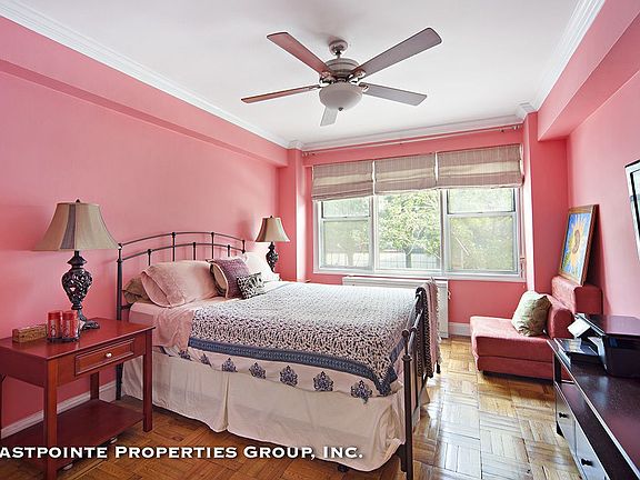 3rd image of 23 Greenwich Ave #2H