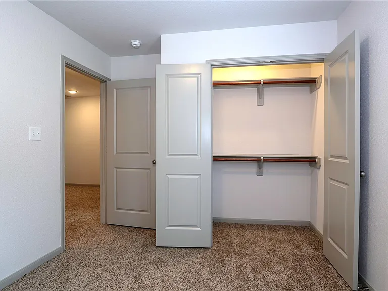 2702 Appian Way — Photo 21