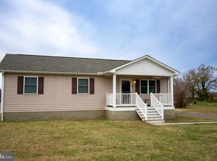 240 Sonnet Ln, Montross, VA 22520