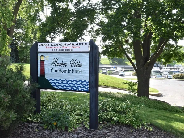 4809 5th AVENUE #2, Kenosha, WI 53140