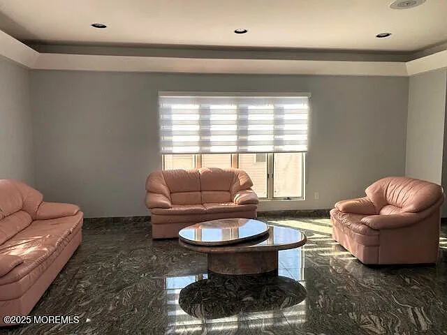 117 Brighton Ave — Photo 5