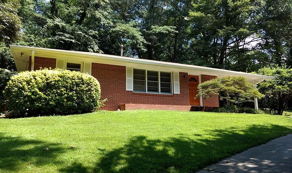 1st image of 511 Meadowbrook Dr