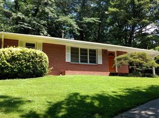 511 Meadowbrook Dr, Marietta, GA 30067