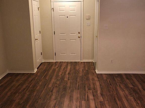 2nd image of 1108 NW Dearborn Ave APT B