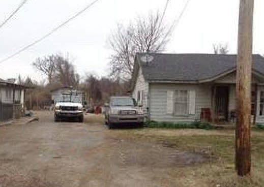 2nd image of 3011 E 4th St