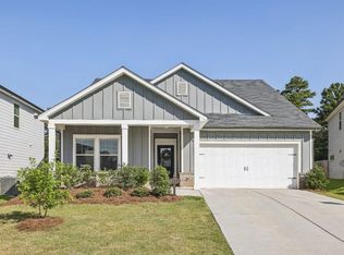 4919 Dufour Dr, Lilburn, GA 30047