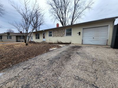 136 Mora Rd, Carpentersville, IL, 60110