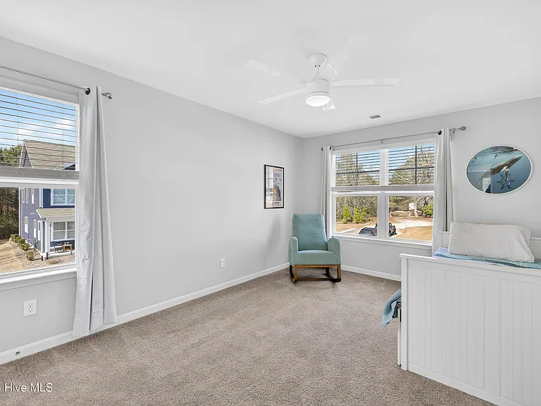 3647 Roseblossom Dr — Photo 38