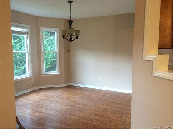 3rd image of 119 Wood Fox Ct