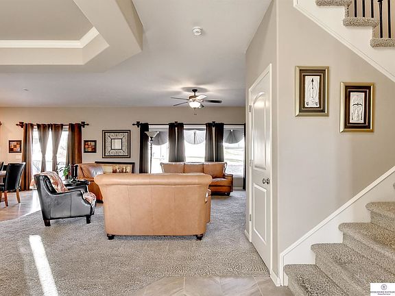 5th image of 1909 Walnut Creek Dr
