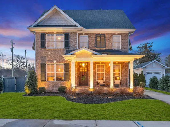 3 James St, Greenville, SC 29609