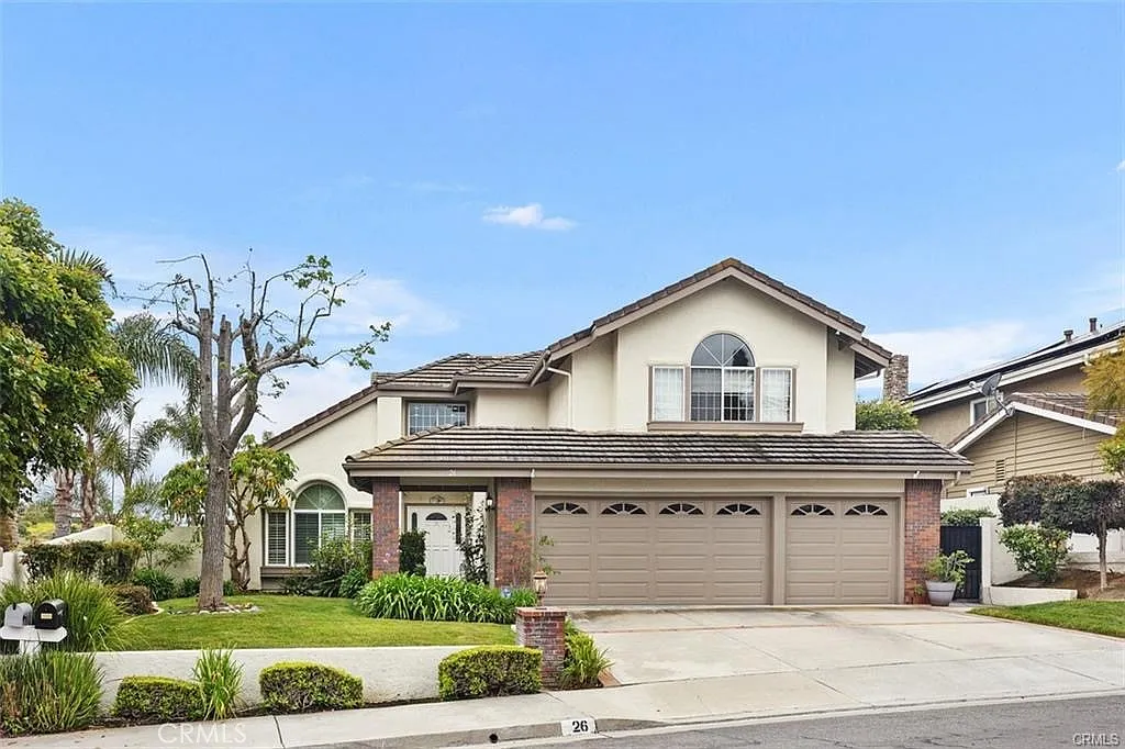 4 bed, 3148 sqft, $7,009 — Photo 3
