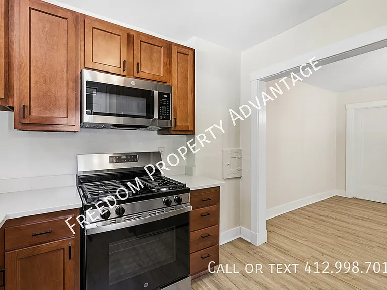 761 Shady Dr E — Photo 15