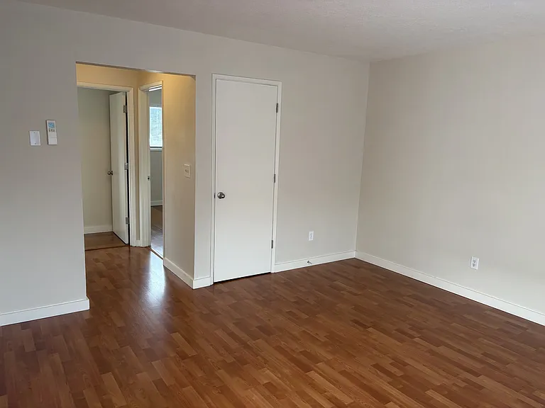 8220 N Edison St — Photo 4