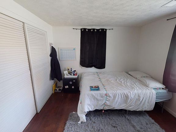 4th image of 1504 N Woodridge Ave