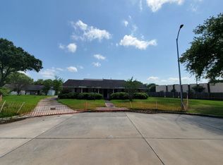 1302 Basilan Ln, Houston, TX 77058