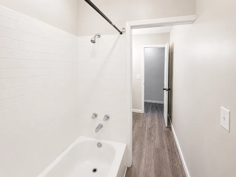 2640 Milverton Way — Photo 9