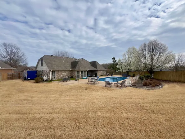 3837 Breezy Shores Cv, Lakeland, TN 38002