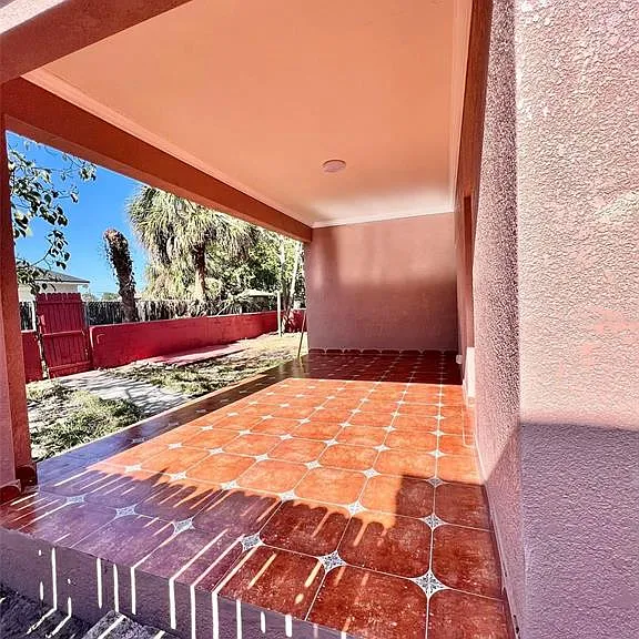 2324 W Palmetto St — Photo 13