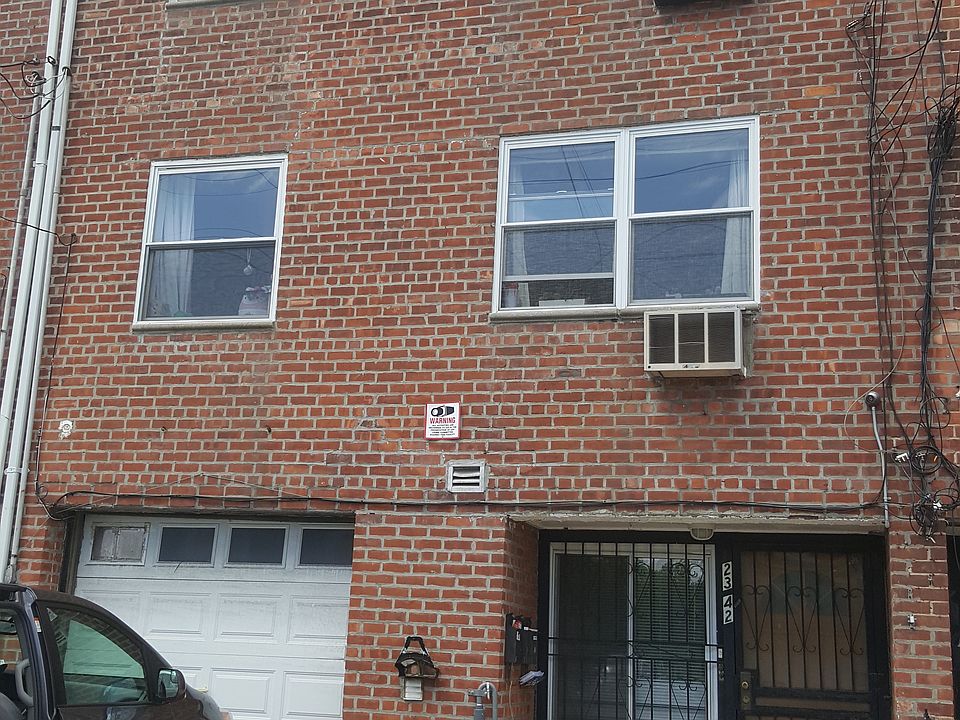 TownHouse Front